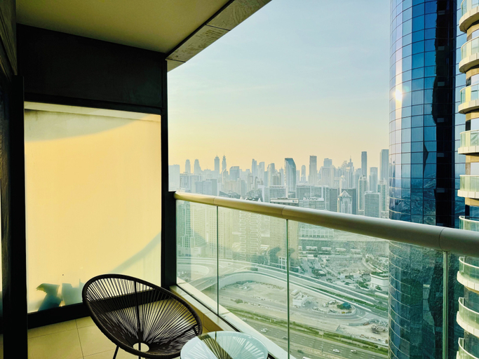 Others 2, SuperHost - Dubai Dreaming Stylish 1BR, DAMAC Towers Paramount, Dubai