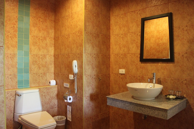 Bathroom 3, Sudala Beach Resort, Takua Pa