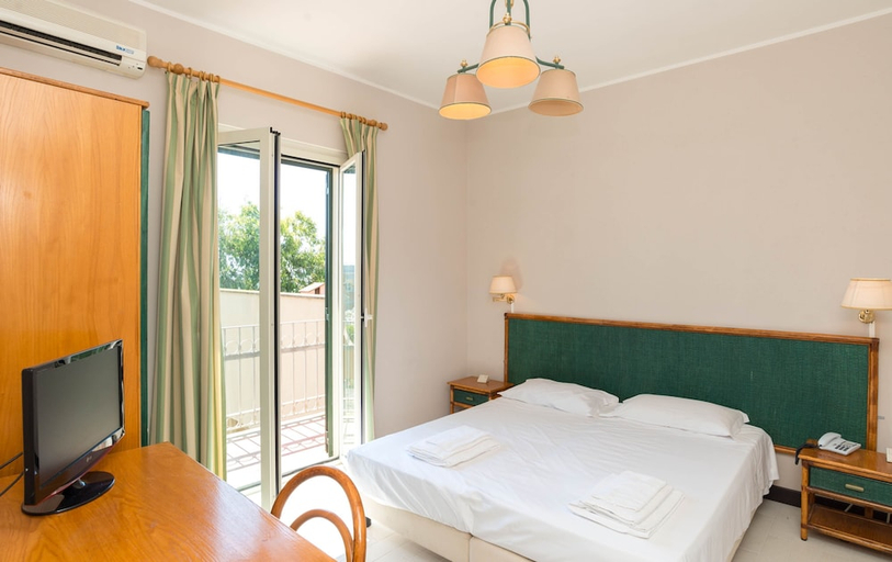 Bedroom 2, Hotel Baia Del Sole, Roma