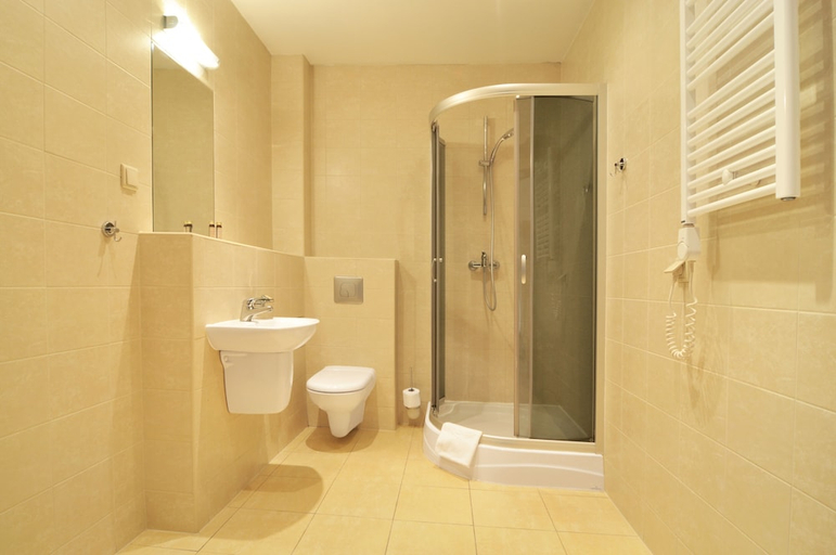Bathroom 3, Spatz Aparthotel, Kraków City