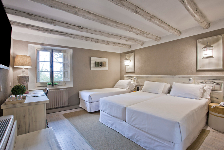 Bedroom 3, Hotel Luze El Toro, Navarra