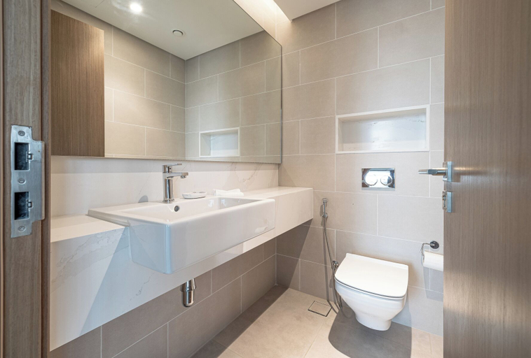 Bathroom 5, 2BR plus M Pet-Friendly Prime Amenities, Dubai