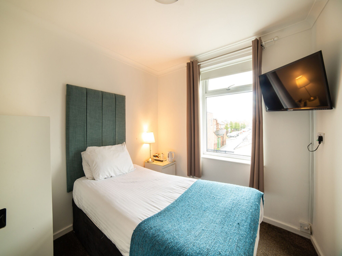 Bedroom 2, OYO The Douglas Hotel, Hartlepool