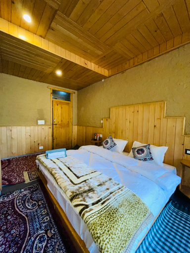 Others 4, Shangarh retreat, Kullu