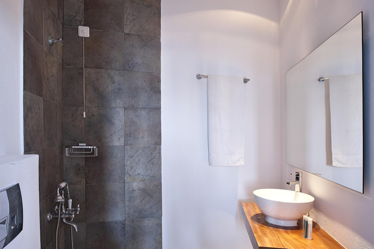 Bathroom 4, Notos Therme and Spa, South Aegean