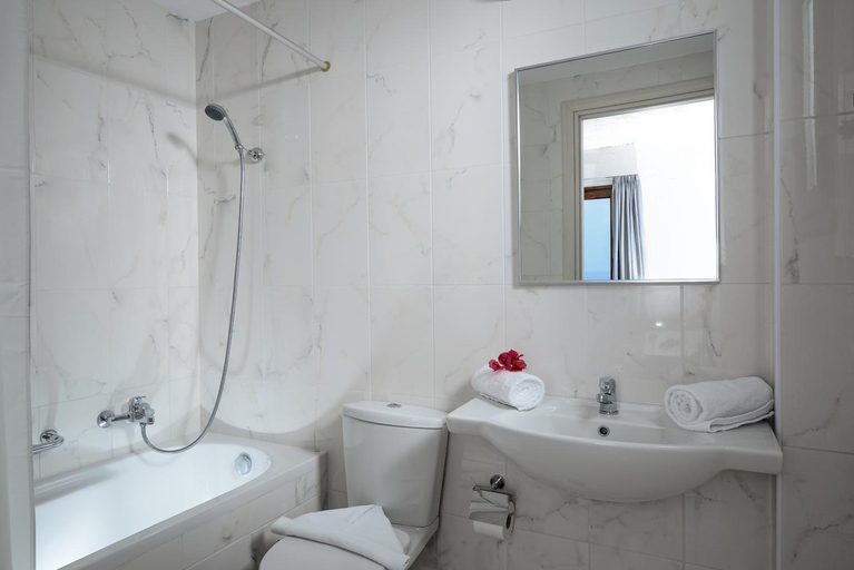 Bathroom 5, Hersonissos Village, Crete