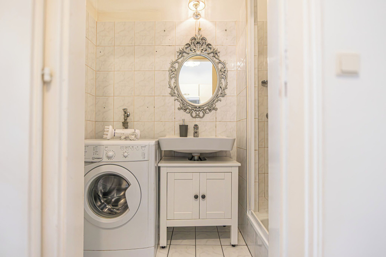 Bathroom 5, Stylish 1BR Apartment In Vienna Center, Wien