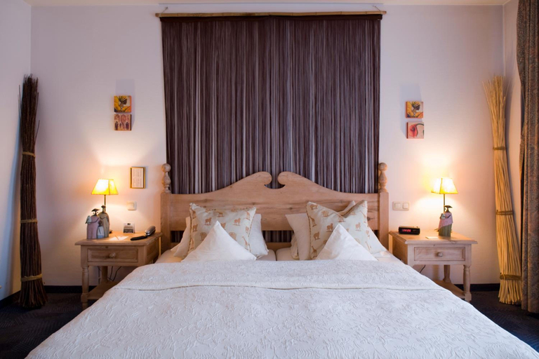 Bedroom 4, Mercure Hotel Frankfurt Eschborn Helfmann Park, Main-Taunus-Kreis