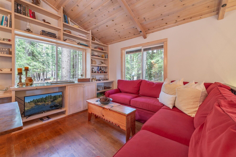 Living area 2, Tahoe Pines Beach Retreat 3 Bedroom Home, Placer