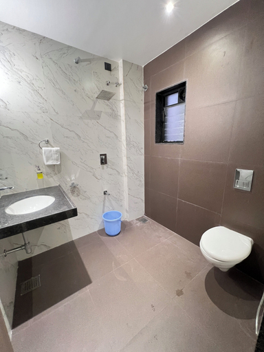 Bathroom 4, Hotel Grand Madhuram, Aurangabad