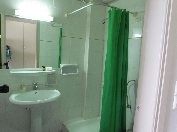 Bathroom 3, Archipelagos Hotel, Crete