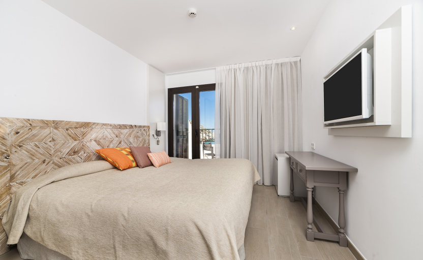Bedroom 3, Hoposa Hotel Niu, Baleares