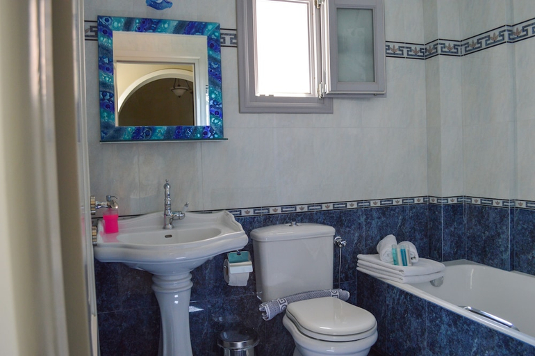 Bathroom 5, Castro Hotel, South Aegean
