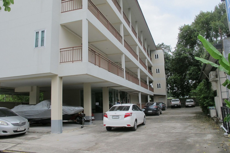 Others 2, AP Apartment, Si Racha