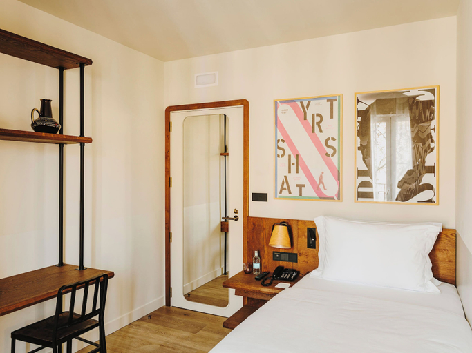 Bedroom 2, Hotel Casa Luz, Barcelona