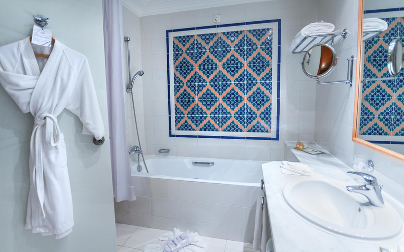 Bathroom 3, El Mouradi Hotel Africa Tunis, Bab Bhar