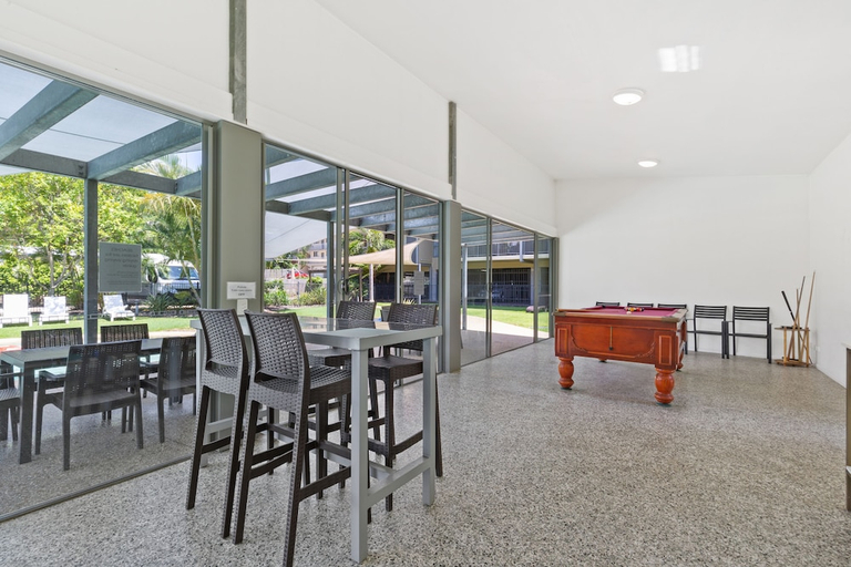 Food & Drinks, Beaches on Lammermoor Apartments, Livingstone - Pt B
