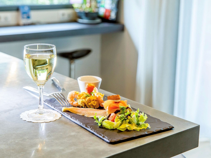 Food & Drinks 4, Ibis Styles Rennes Saint Gregoire, Ille-et-Vilaine