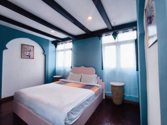 Others 2, Around The World Bed and Breakfast - Hostel, Suan Luang