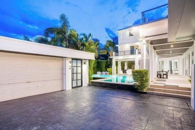 Exterior 3, New 7BR Pool Villa with Slider - VVP31.4, Pattaya