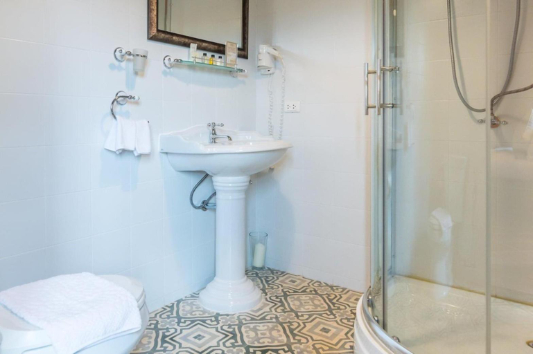 Bathroom 3, Villa Malinee Khao Yai, Pak Chong
