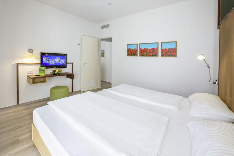 Bedroom 3, Robinson Club Apulia, Lecce