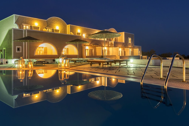 Exterior & Views 1, Caldera's Dolphin Hotel, South Aegean