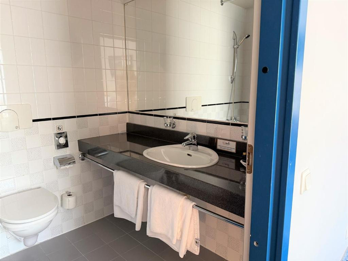 Bathroom 4, Best Baltic Hotel Kaunas, Kauno