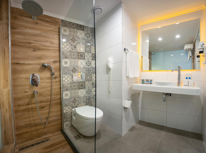 Bathroom 4, Festival Hotel Resort & Spa, Kuşadası