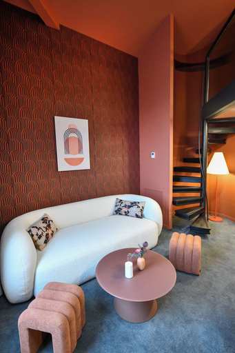 Room 3, La Suite, Loire
