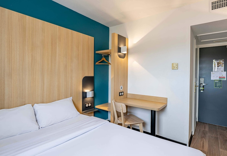 Bedroom 3, B&B HOTEL Bordeaux Merignac Aeroport, Gironde