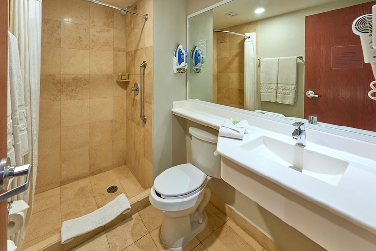 Bathroom 3, City Express by Marriott Ciudad Juarez, Juárez