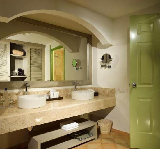 Bathroom 4, Catalonia Playa Maroma - All Inclusive, Cozumel
