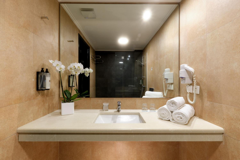 Bathroom 4, Aphrodite Hotel, North Aegean