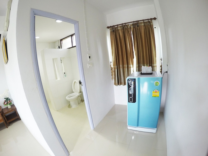 Bathroom 3, Baan Supannikar Boutique Hotel, Muang Nakhon Si Thammarat