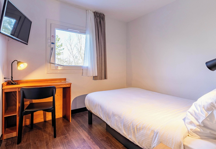Bedroom 3, B&B HOTEL Colmar Lumiere, Haut-Rhin