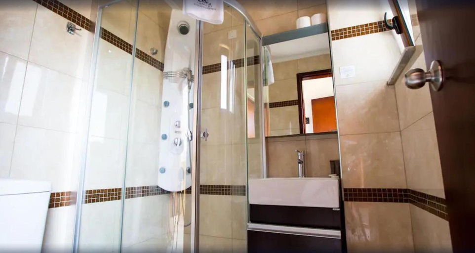 Bathroom 4, Almyrida Village and Waterpark, Crete