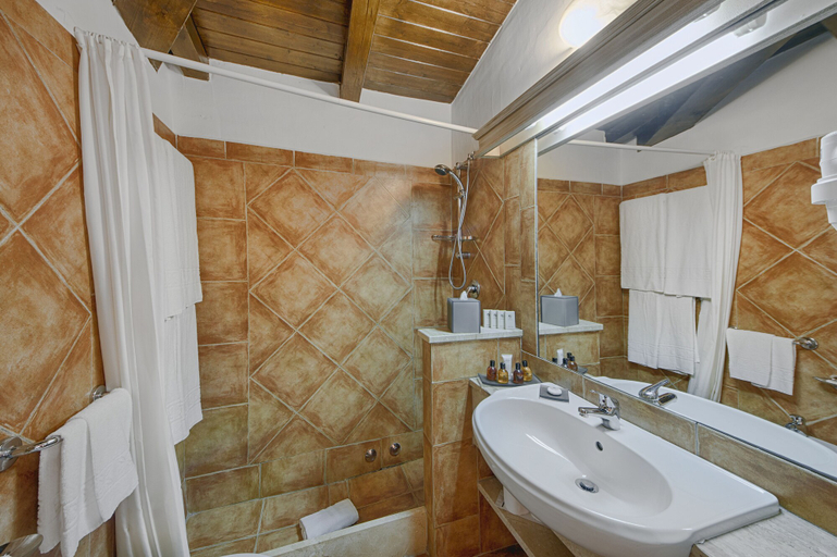 Bathroom 5, Colonna Country Club, Olbia-Tempio