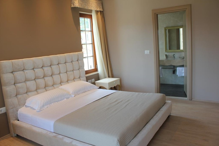 Bedroom 2, Residenca Desaret, Beratit