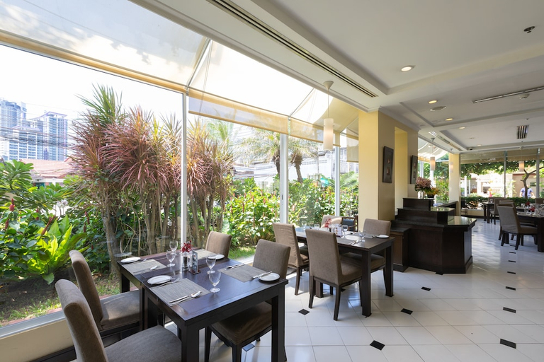 Food & Drinks 4, Karavel House Hotel Serviced Apartments, Si Racha
