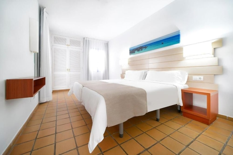 Bedroom 2, BLUESEA Bahia Fanabe and Villas, Santa Cruz de Tenerife