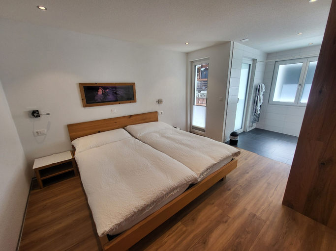 Room 4, Jolimont Apartments, Visp