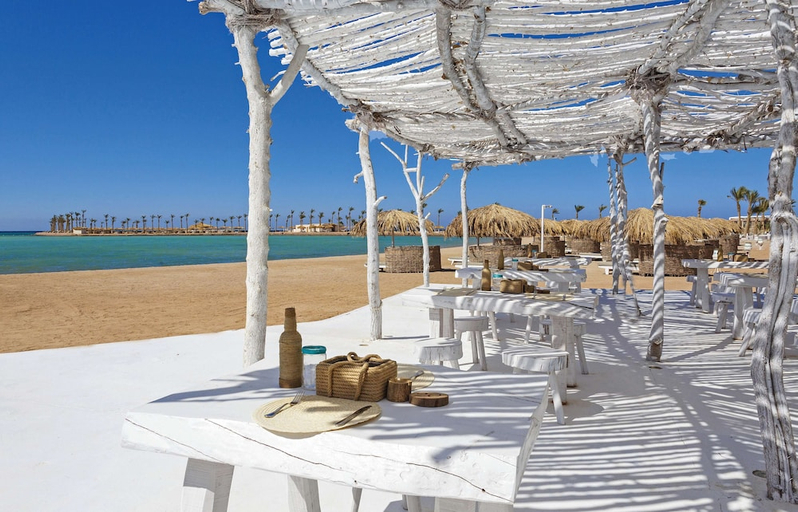 Food & Drinks 5, Meraki Resort - Adults Only (Plus 16), Al-Ghurdaqah
