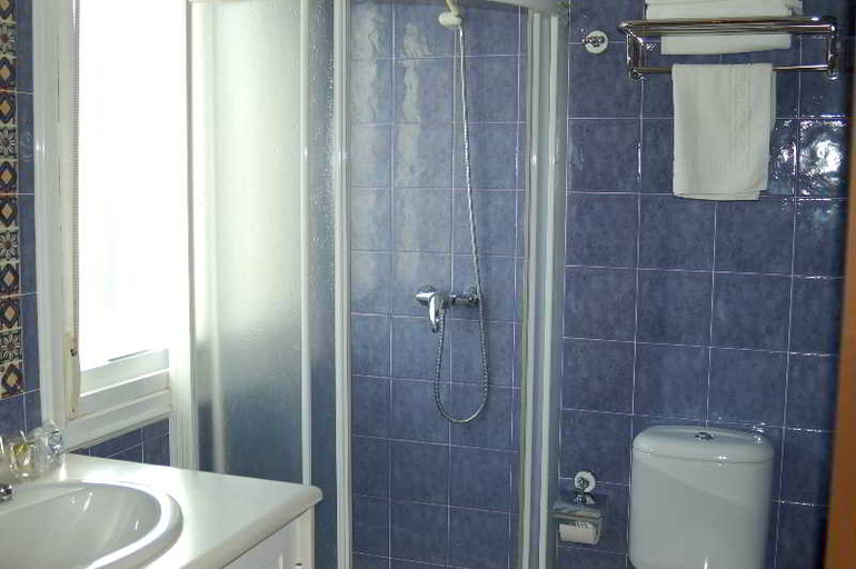 Bathroom 3, Apartamentos VIDA Sanxenxo, Pontevedra