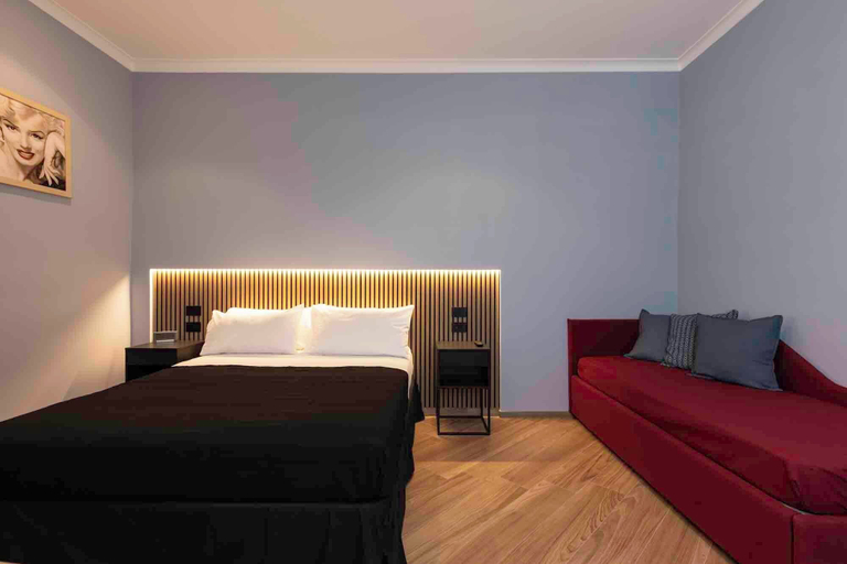 Room 4, Dillo alla luna luxury apartament, Napoli