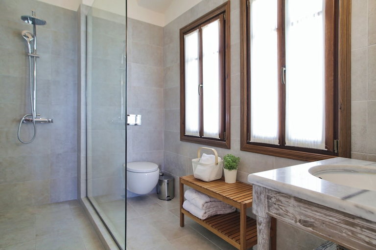 Bathroom 4, Skopelos Village Hotel Apartments, Thessaly