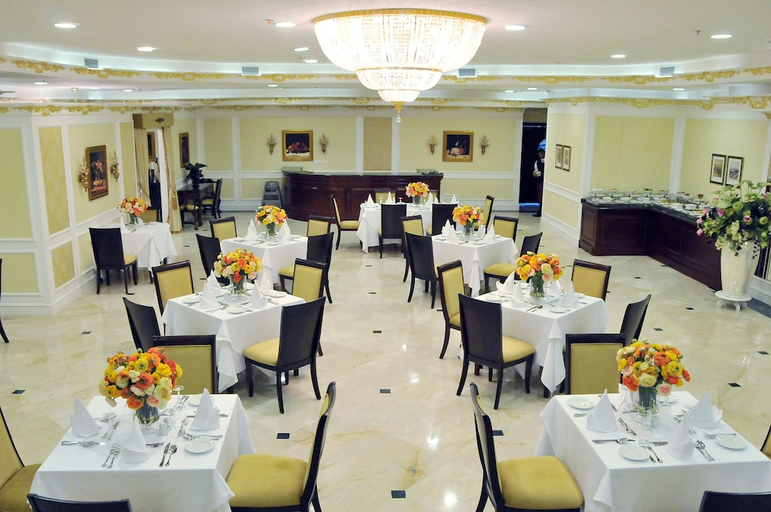 Food & Drinks 5, Habitat Hotel All Suites Al Khobar, Al Khobar