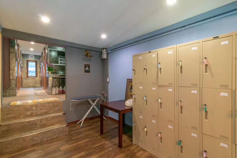 Others 5, Phobphanhostel, Huai Kwang