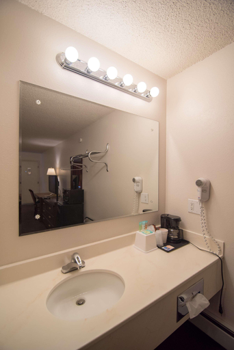 Bathroom 4, Motel 8 Laramie, Albany