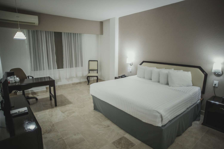 Bedroom 3, Days Inn by Wyndham Tuxtepec, Dist. Tuxtepec